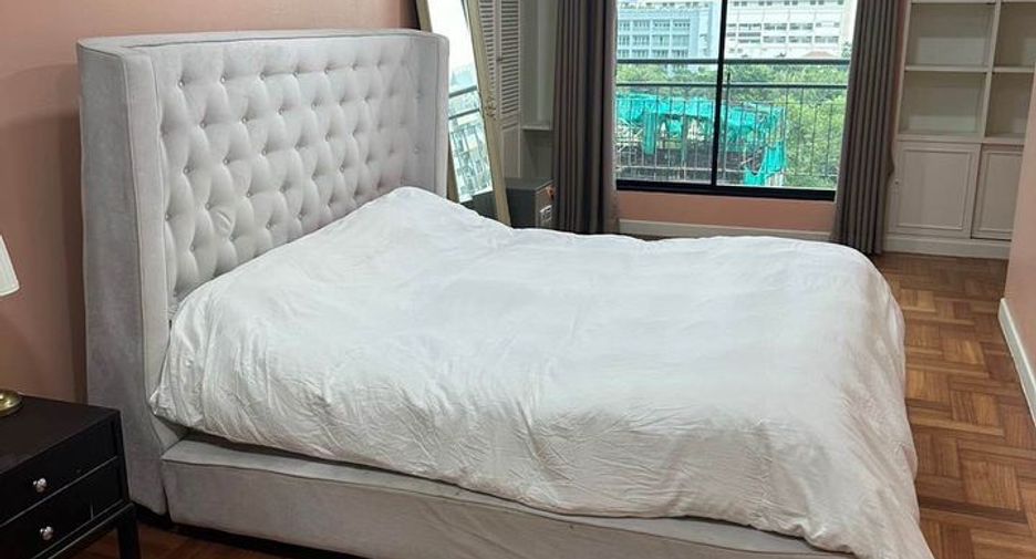 À vendre 2 chambres condo à Watthana, Bangkok