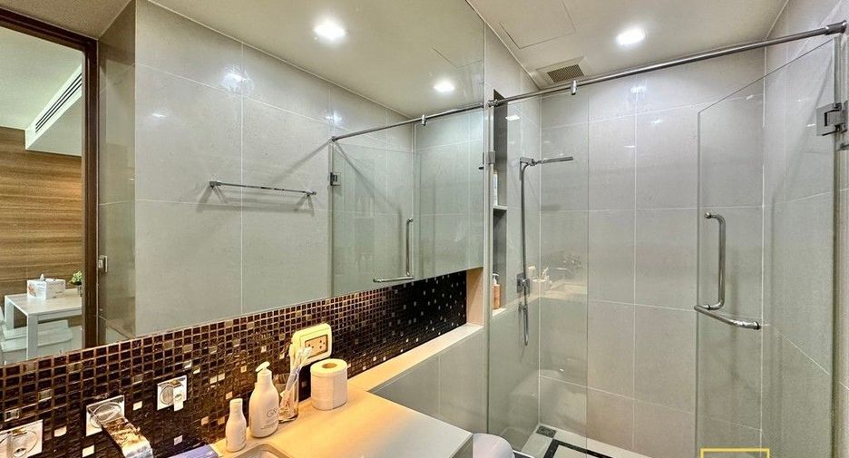 For rent 2 bedrooms condo in Sathon, Bangkok