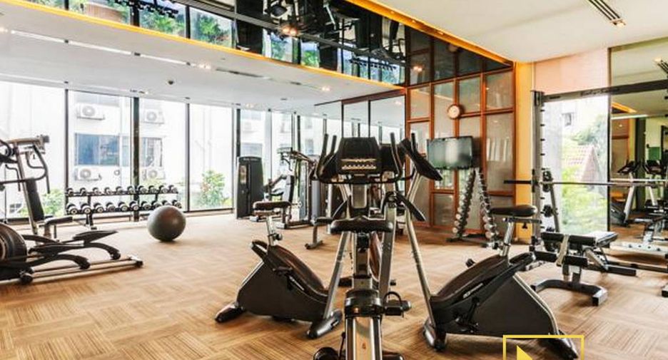 For rent 2 bedrooms condo in Sathon, Bangkok