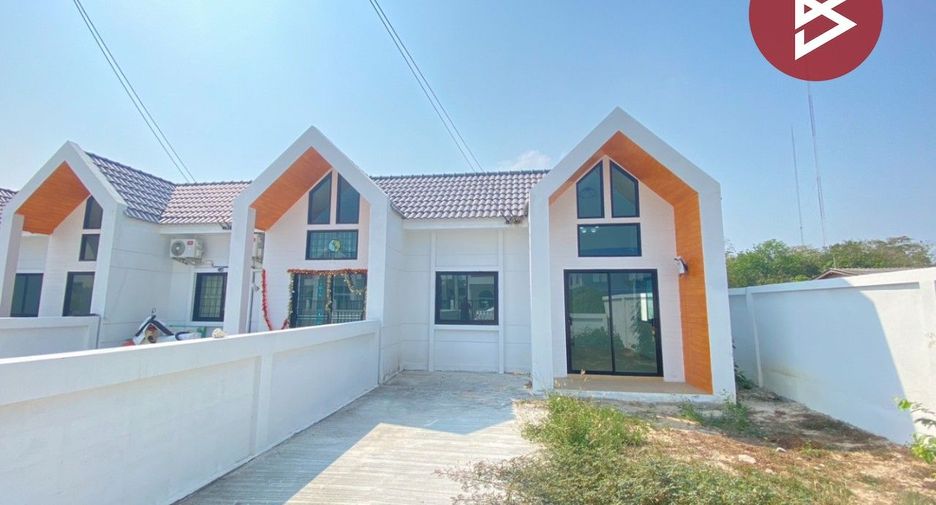 For sale 2 Beds townhouse in Bang Len, Nakhon Pathom