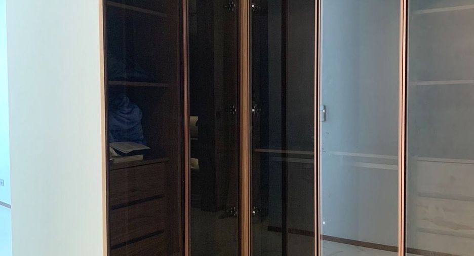 Condo en alquiler de 2 habitaciones en Khlong Toei, Bangkok