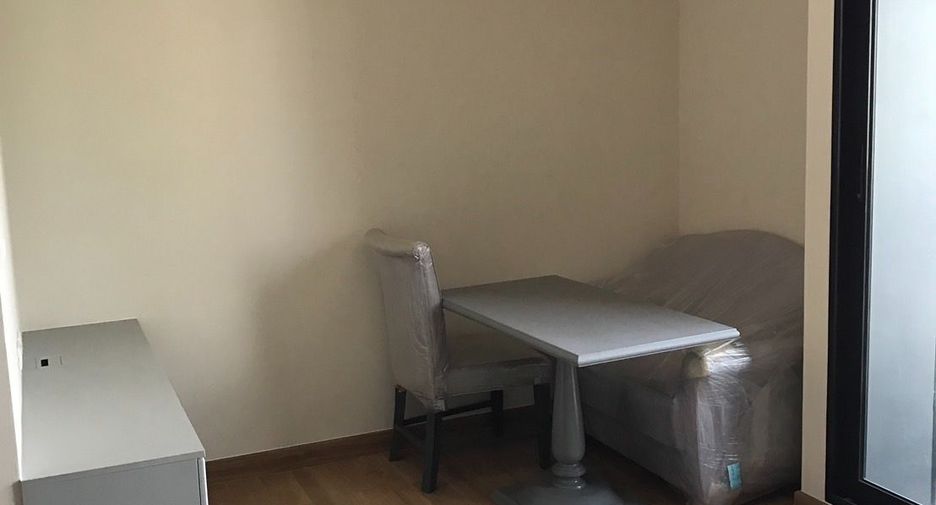 For sale 1 bed condo in Phaya Thai, Bangkok