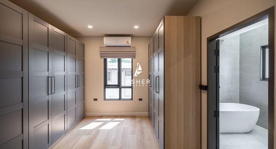 出租 和 出售 3 卧室 独立屋 在 Watthana, 曼谷