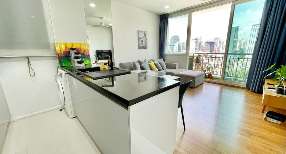 For rent and for sale 1 bed condo in Watthana, Bangkok