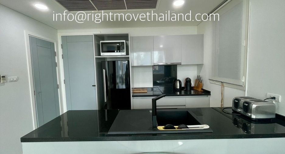 For rent and for sale 1 bed condo in Watthana, Bangkok