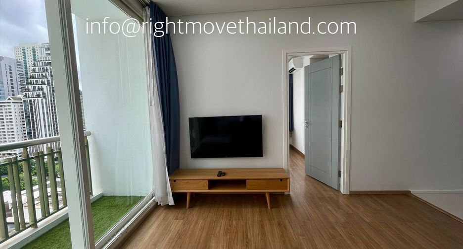 For rent and for sale 1 bed condo in Watthana, Bangkok