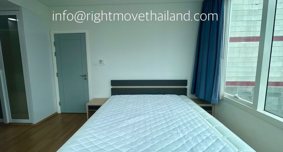 For rent and for sale 1 bed condo in Watthana, Bangkok