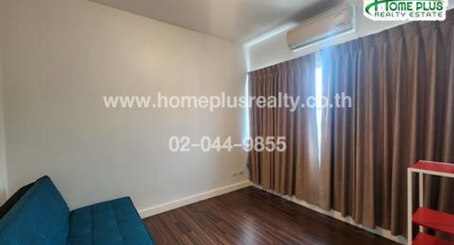 For sale 3 bedrooms townhouse in Bang Kapi, Bangkok
