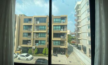 For sale 1 bed condo in Huai Khwang, Bangkok