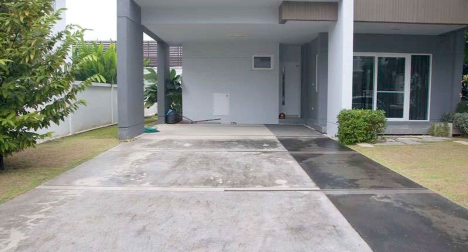 For rent 3 bedrooms house in Mueang Chiang Mai, Chiang Mai