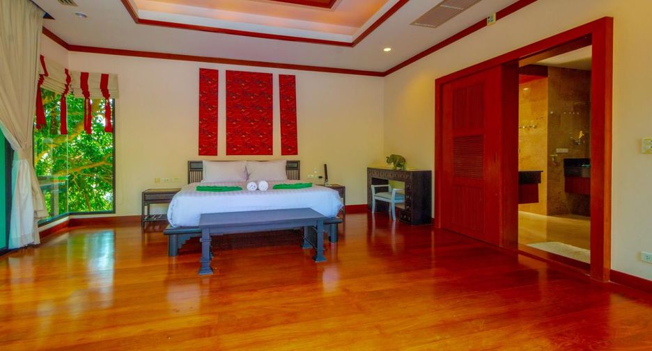 For sale 4 bed villa in Mueang Phuket, Phuket