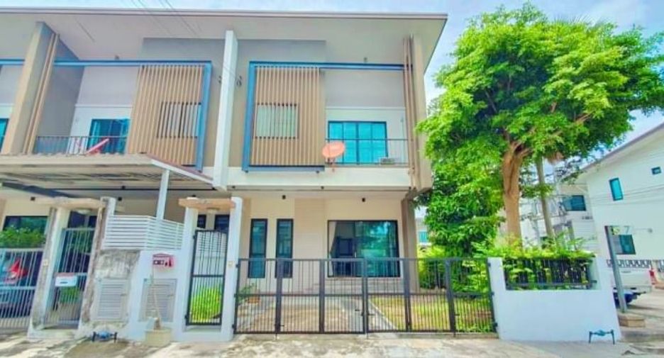À vendre 3 chambres maison à Si Racha, Chonburi