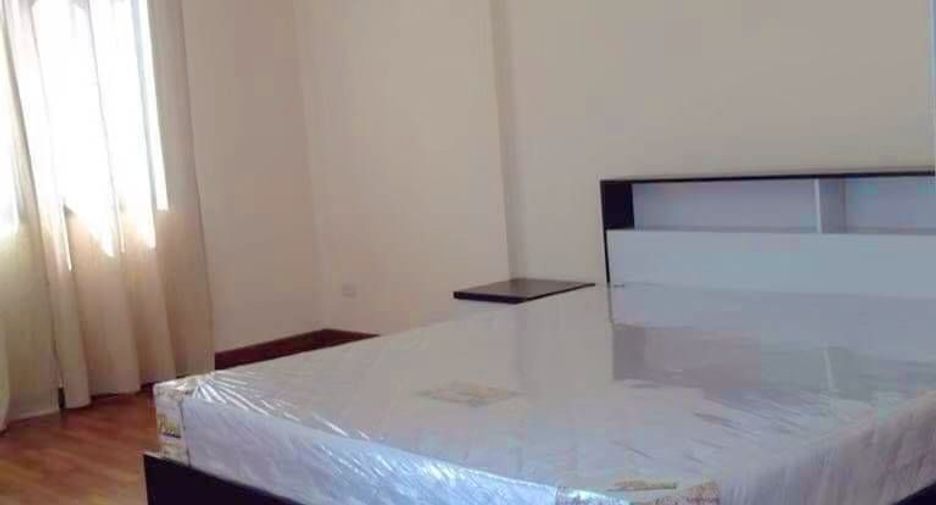 À vendre 3 chambres maison à Si Racha, Chonburi