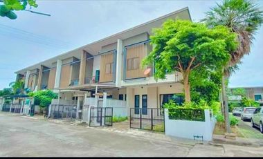 Casa en venta de 3 habitaciones en Si Racha, Chonburi