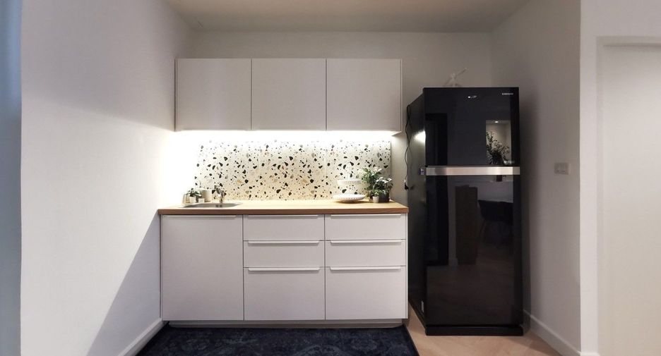 Reihenhaus zum Kauf mit 4 Zimmer in Phra Khanong, Bangkok