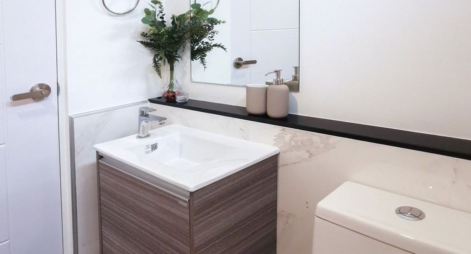 Reihenhaus zum Kauf mit 4 Zimmer in Phra Khanong, Bangkok
