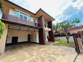 À louer 3 chambres maison à Si Racha, Chonburi
