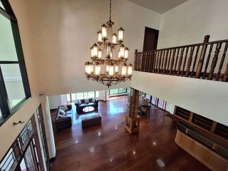 À louer 4 chambres maison à Mueang Chiang Mai, Chiang Mai