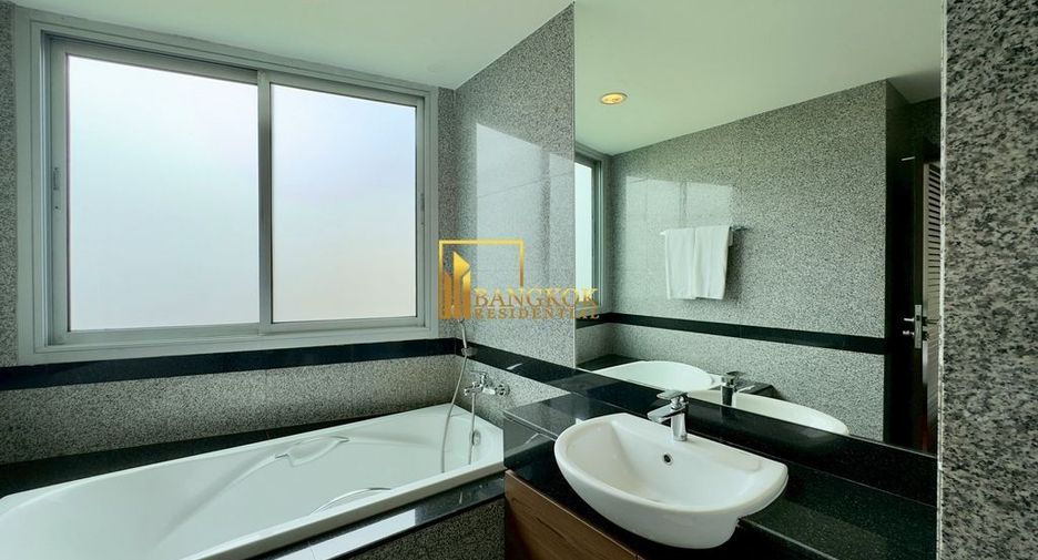 Apartamento con servicios en alquiler de 3 habitaciones en Watthana, Bangkok