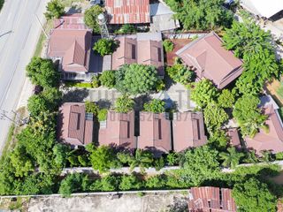 Local comercial en alquiler y en venta de 12 habitaciones en Doi Saket, Chiang Mai