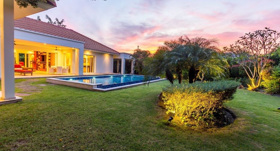 For sale 3 ベッドルーム villa in Hua Hin, Prachuap Khiri Khan