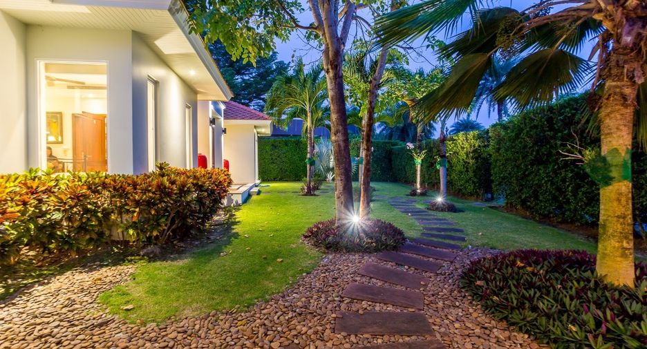 For sale 3 ベッドルーム villa in Hua Hin, Prachuap Khiri Khan
