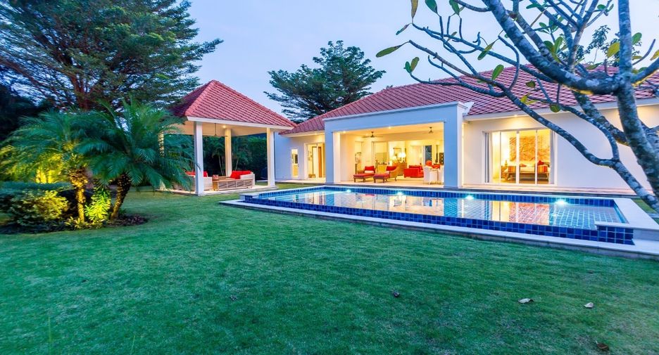 For sale 3 ベッドルーム villa in Hua Hin, Prachuap Khiri Khan