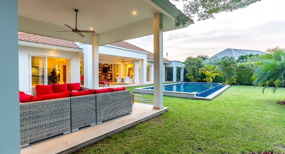 For sale 3 ベッドルーム villa in Hua Hin, Prachuap Khiri Khan