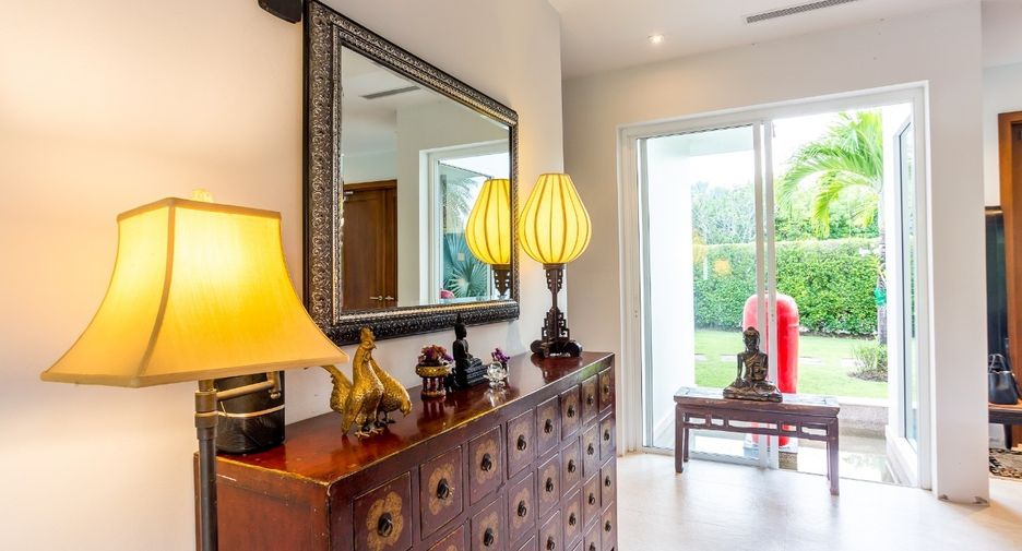For sale 3 ベッドルーム villa in Hua Hin, Prachuap Khiri Khan