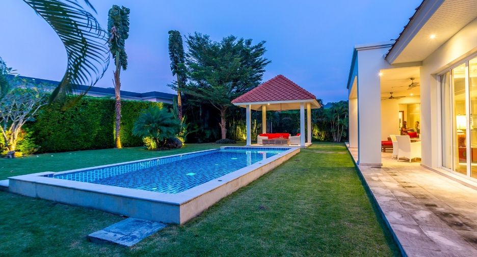 For sale 3 ベッドルーム villa in Hua Hin, Prachuap Khiri Khan
