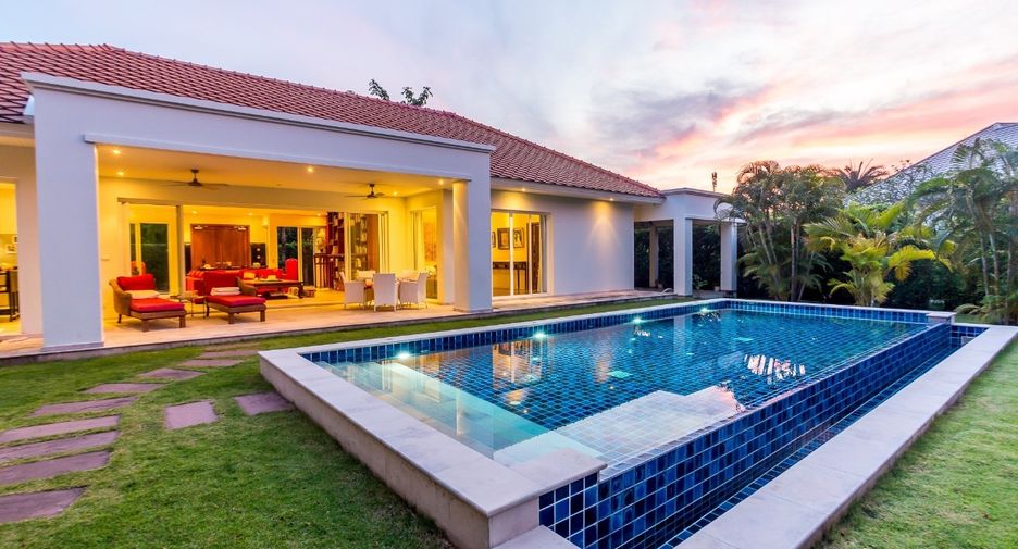 For sale 3 ベッドルーム villa in Hua Hin, Prachuap Khiri Khan