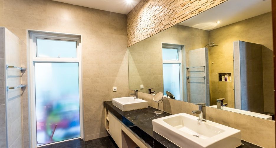 For sale 3 ベッドルーム villa in Hua Hin, Prachuap Khiri Khan