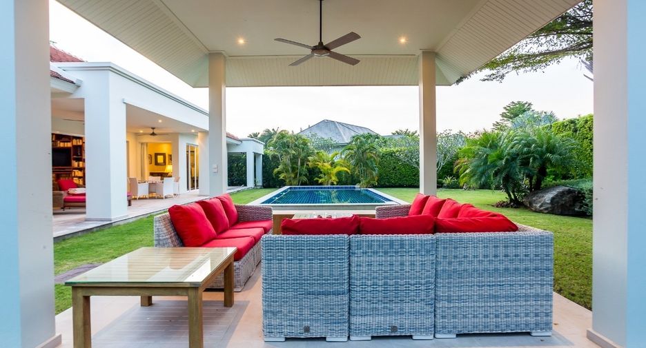 For sale 3 ベッドルーム villa in Hua Hin, Prachuap Khiri Khan