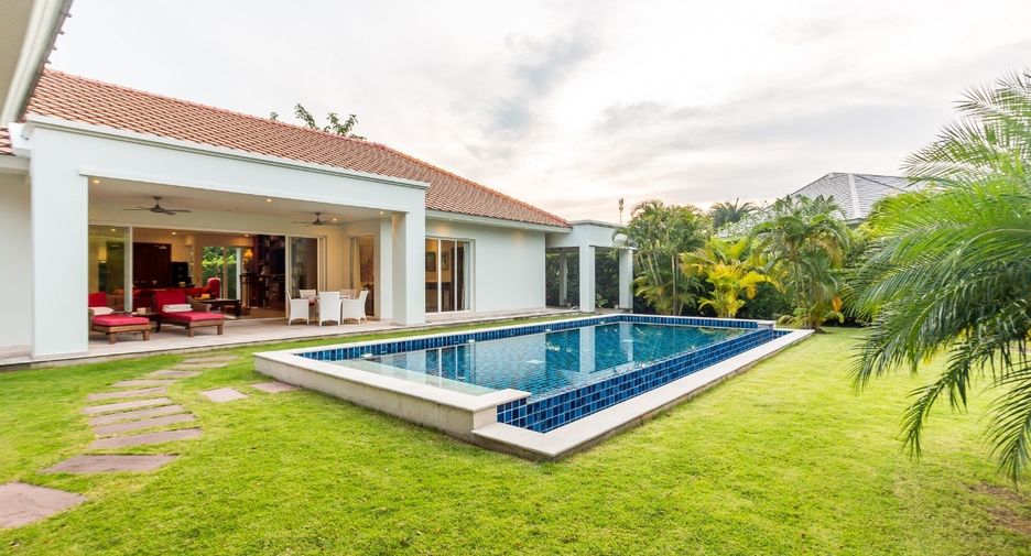 For sale 3 ベッドルーム villa in Hua Hin, Prachuap Khiri Khan