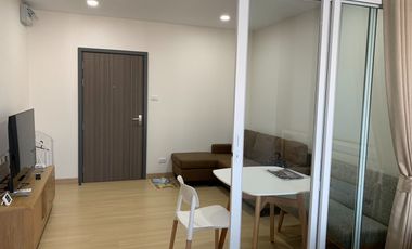À louer et à vendre 1 chambre condo à Bang Kapi, Bangkok