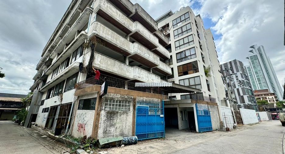 Продажа торговое помещение в Кхлонг Тоеи, Бангкок