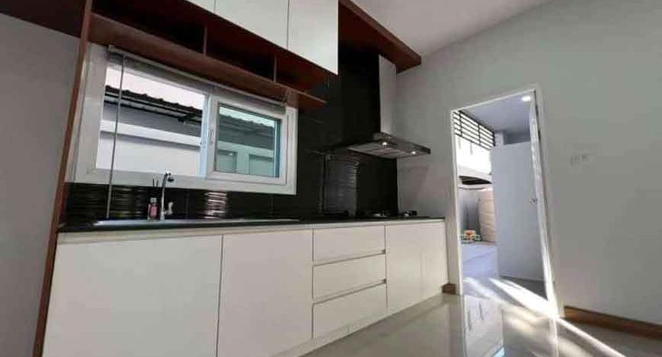 Haus zum Kauf mit 4 Zimmer in Hang Dong, Chiang Mai