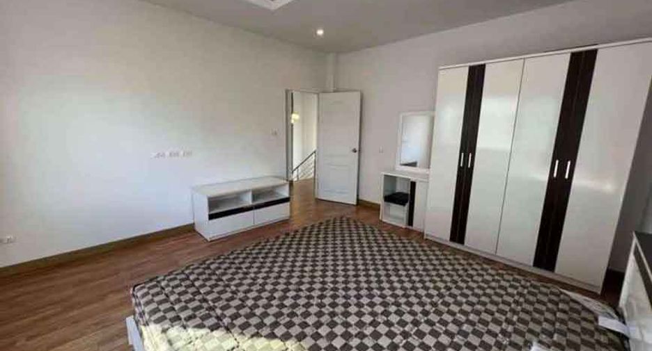 Haus zum Kauf mit 4 Zimmer in Hang Dong, Chiang Mai