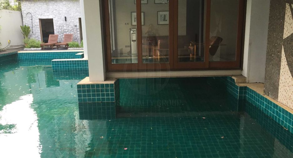 Haus zum Kauf mit 8 Zimmer in Watthana, Bangkok