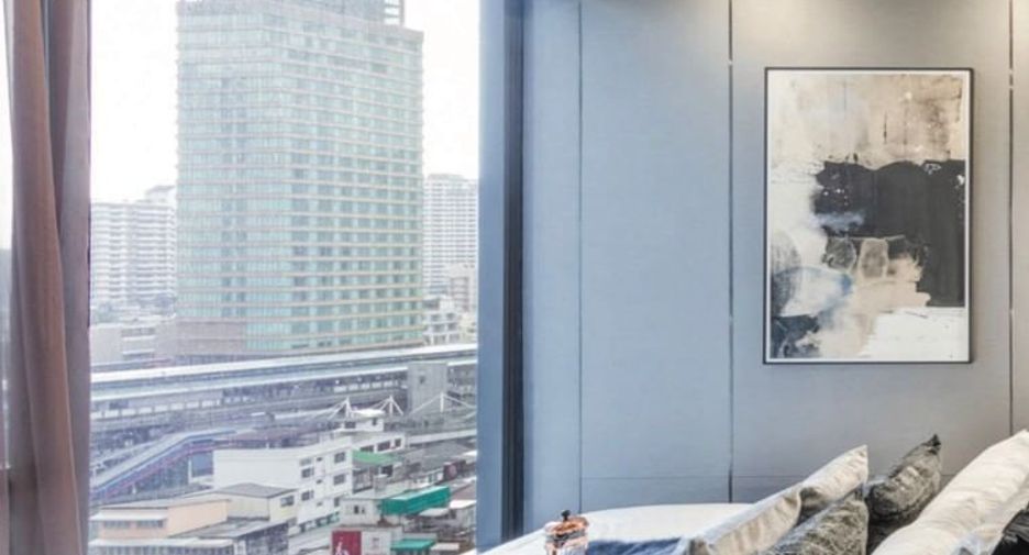 For sale 2 bedrooms condo in Khlong Toei, Bangkok
