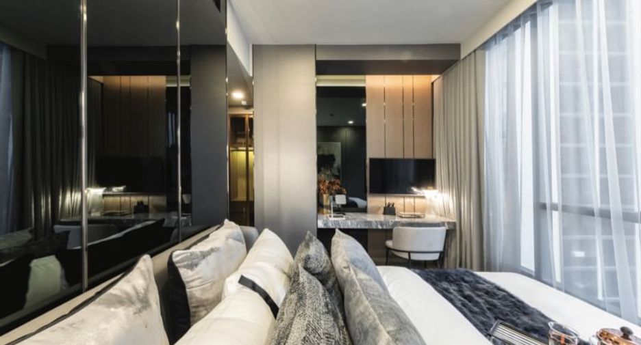For sale 2 bedrooms condo in Khlong Toei, Bangkok