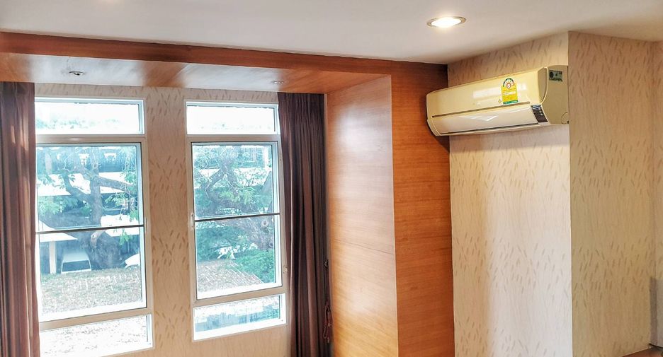 For sale 1 bed condo in Watthana, Bangkok