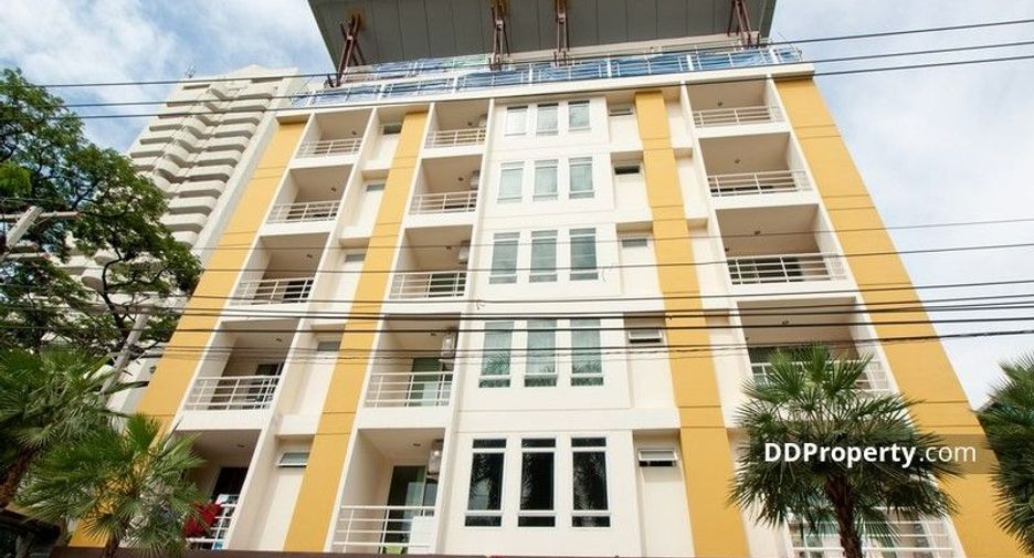 For sale 1 bed condo in Watthana, Bangkok