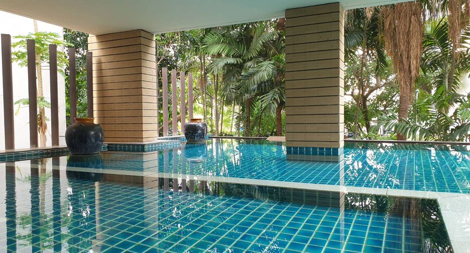 For sale 1 bed condo in Watthana, Bangkok