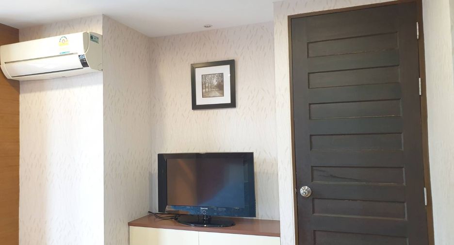 For sale 1 bed condo in Watthana, Bangkok