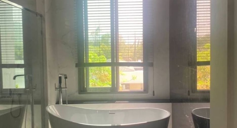Casa en venta de 5 habitaciones en Mueang Chon Buri, Chonburi