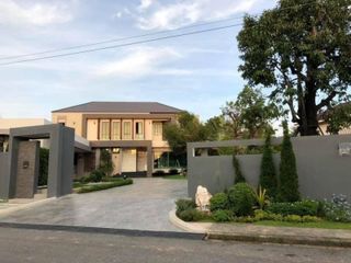 For sale 5 Beds house in Mueang Chon Buri, Chonburi