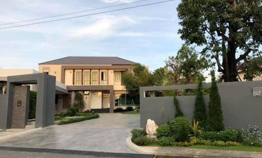 Haus zum Kauf mit 5 Zimmer in Mueang Chon Buri, Chonburi