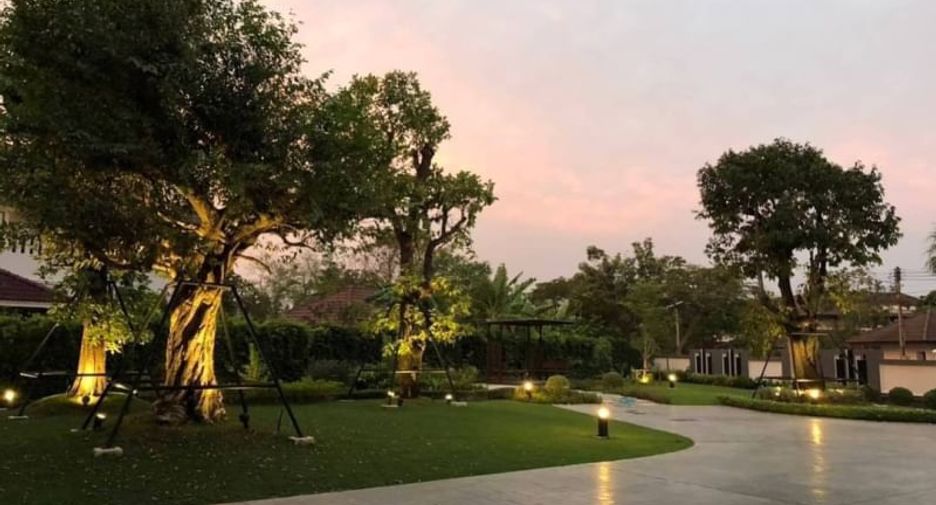 Casa en venta de 5 habitaciones en Mueang Chon Buri, Chonburi