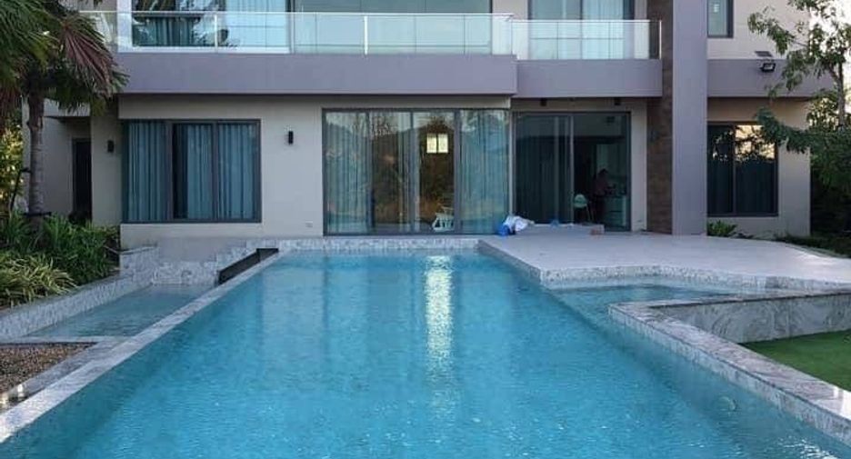 For sale 5 Beds house in Mueang Chon Buri, Chonburi